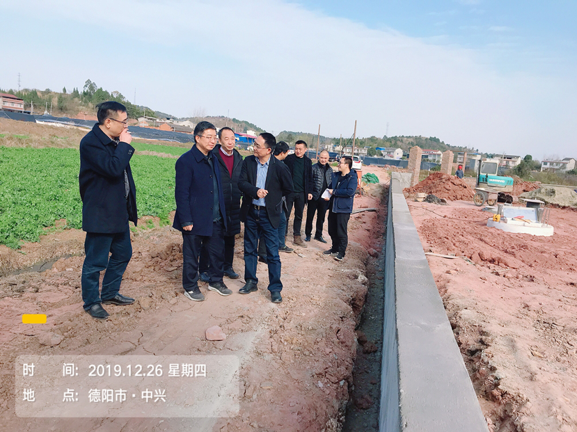 市委常委、政法委書記周新對城鎮(zhèn)污水打包項目展開督查