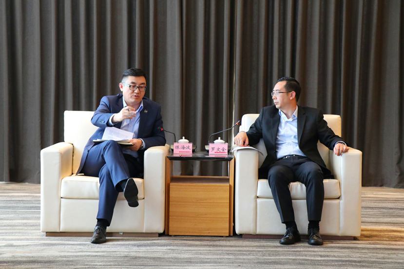 厲害了！人工智能獨(dú)角獸深蘭科技與德陽建投簽約啦！羅市長(zhǎng)現(xiàn)場(chǎng)見證哦！